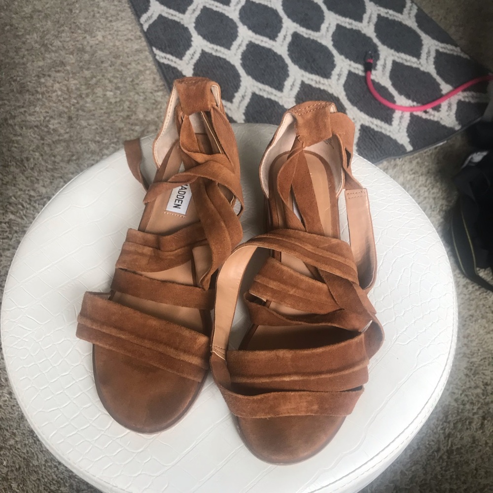 Steve Madden Brown Gladiator Ritual Sandal - Picture 4 of 4